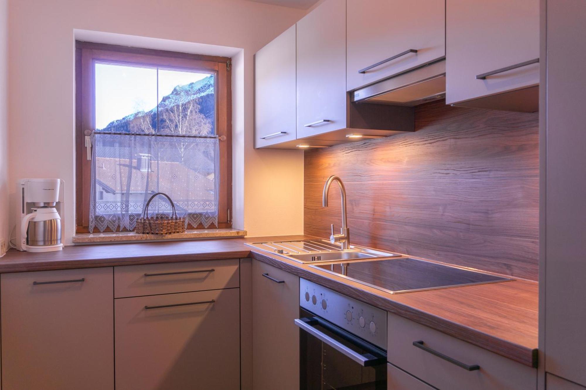 Appartamento Gaestehaus Woetzer Und Landhaus Stocka Grän Esterno foto